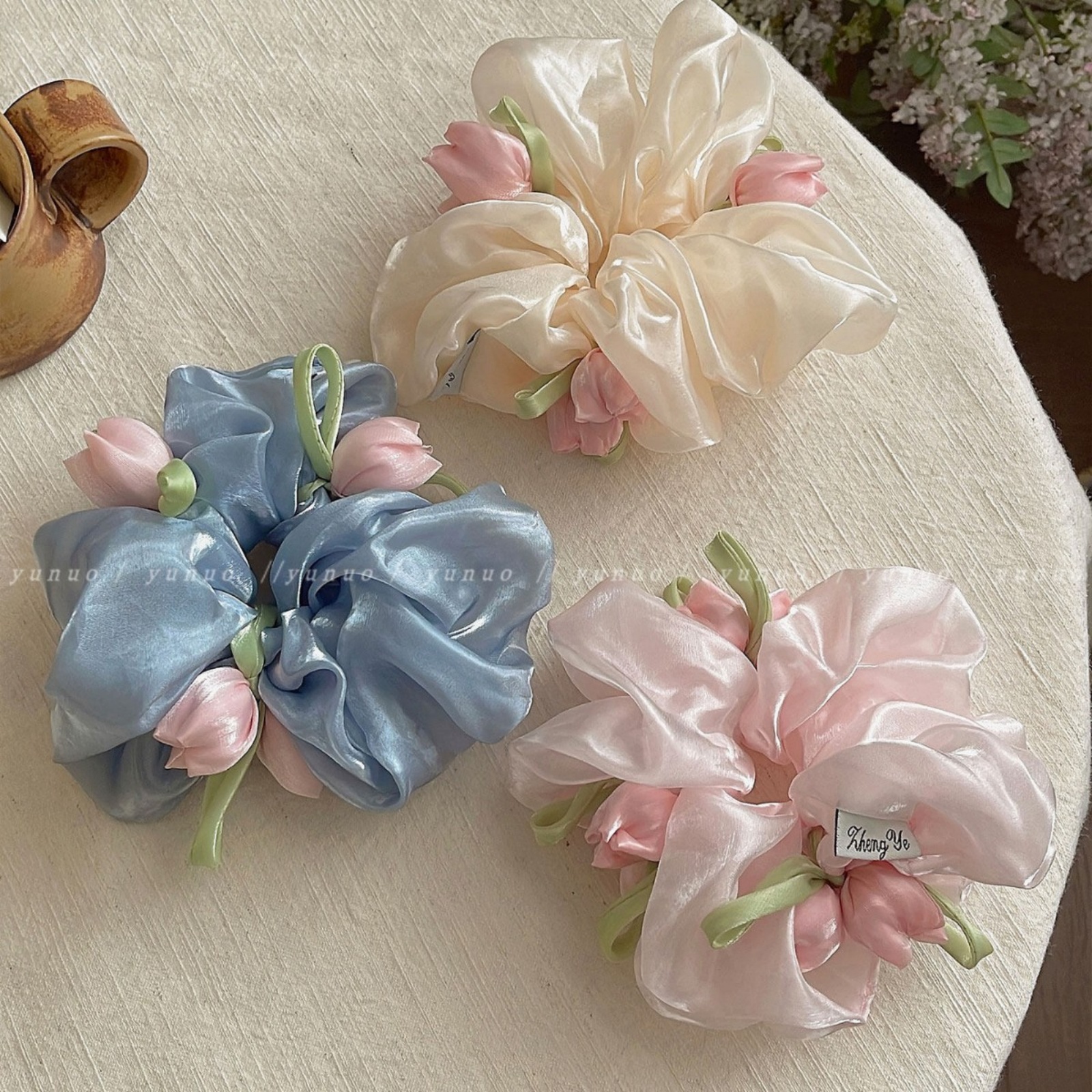 1PC Chouchous en satin motif tulipe d'été, grands élastiques à cheveux élégants en soie douce, accessoires capillaires doux et délicats pour femmes, pour le quotidien et les fêtes