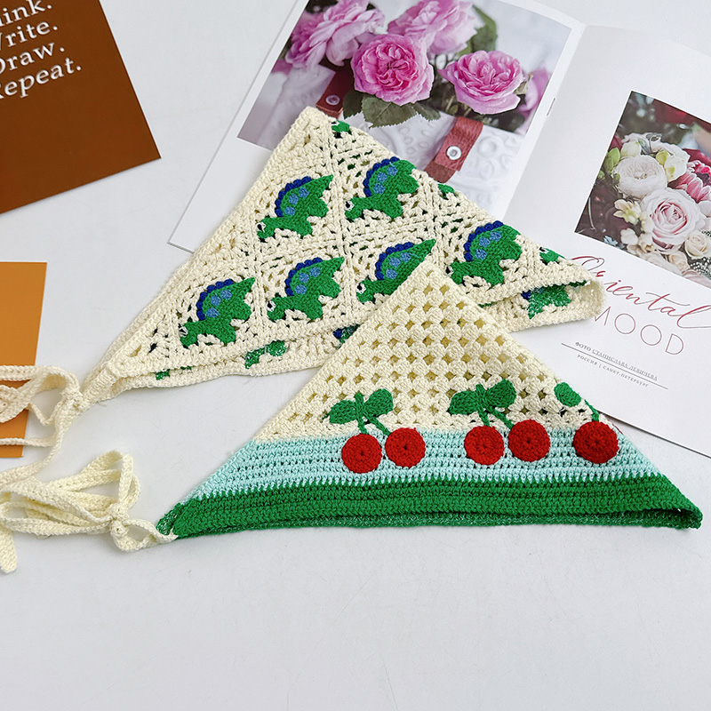 Nouveau foulard de cheveux triangulaire tricoté à la main rétro français pour les femmes printemps été voyage Photo polyvalent doux sangle foulard chapeau