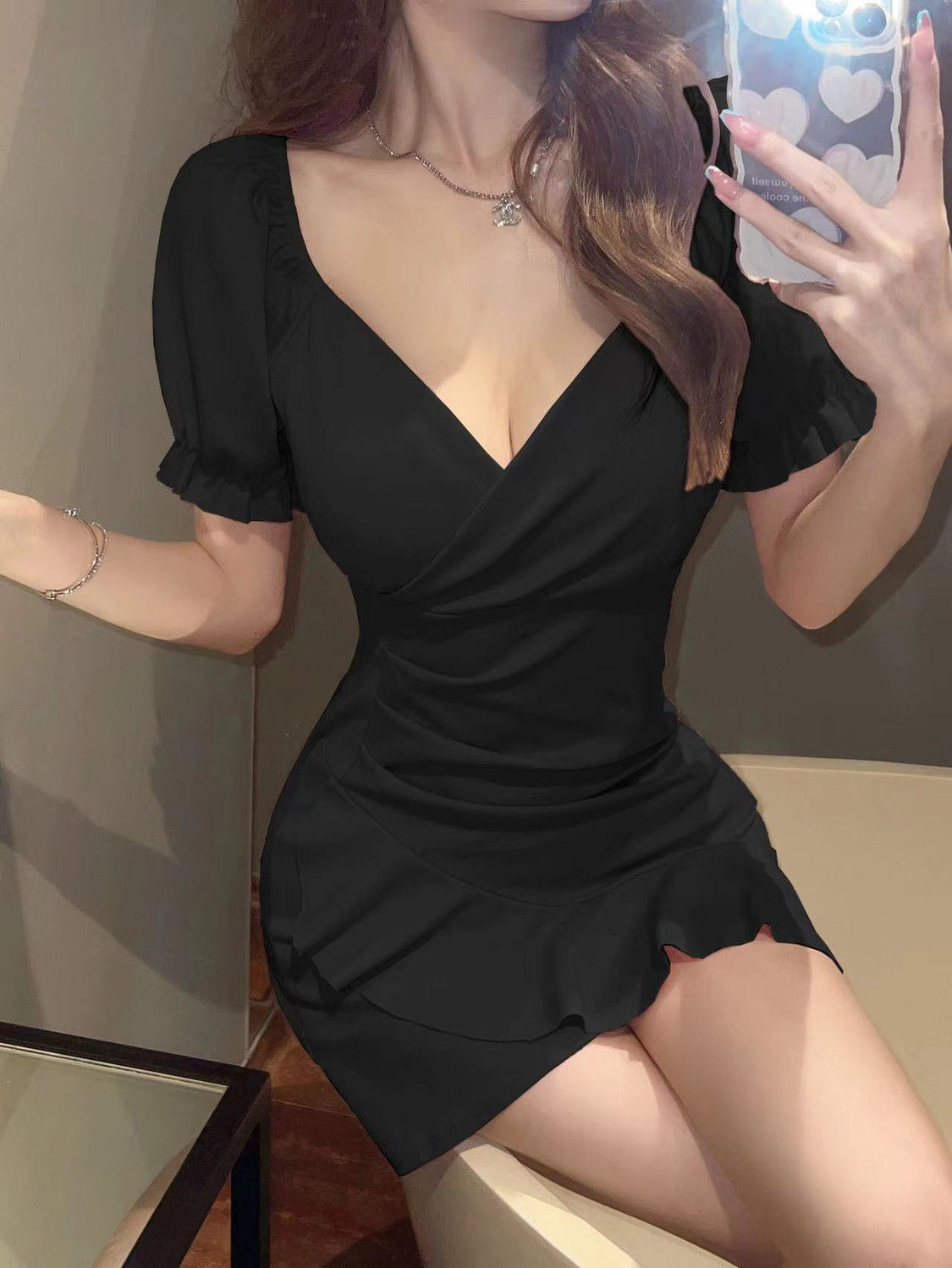 Robe à manches bouffantes pour femmes en 2025, Sexy, col en v, coupe basse, à volants, plissée, pour couvrir le ventre et rendre l'apparence amincissante