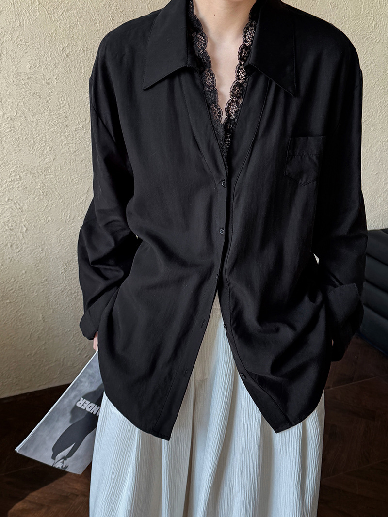 Chemise à col en dentelle et patchwork pour femme, nouveau style printemps, haut de gamme, élégant et raffiné.