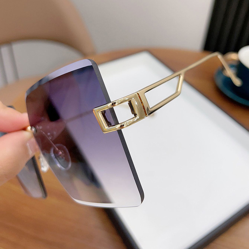 Lunettes de soleil pour femmes, nouveau style, protection solaire, style Hong Kong, lunettes de soleil pour visages larges, été, effet amincissant, protection UV, lunettes sans monture, tendance