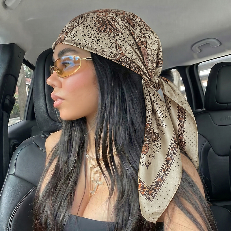 Foulard carré vintage en satin, imprimé cachemire classique, hijab doux, bandana pour femme, accessoire de cheveux pour vacances à la plage, foulard de tête, tour de cou
