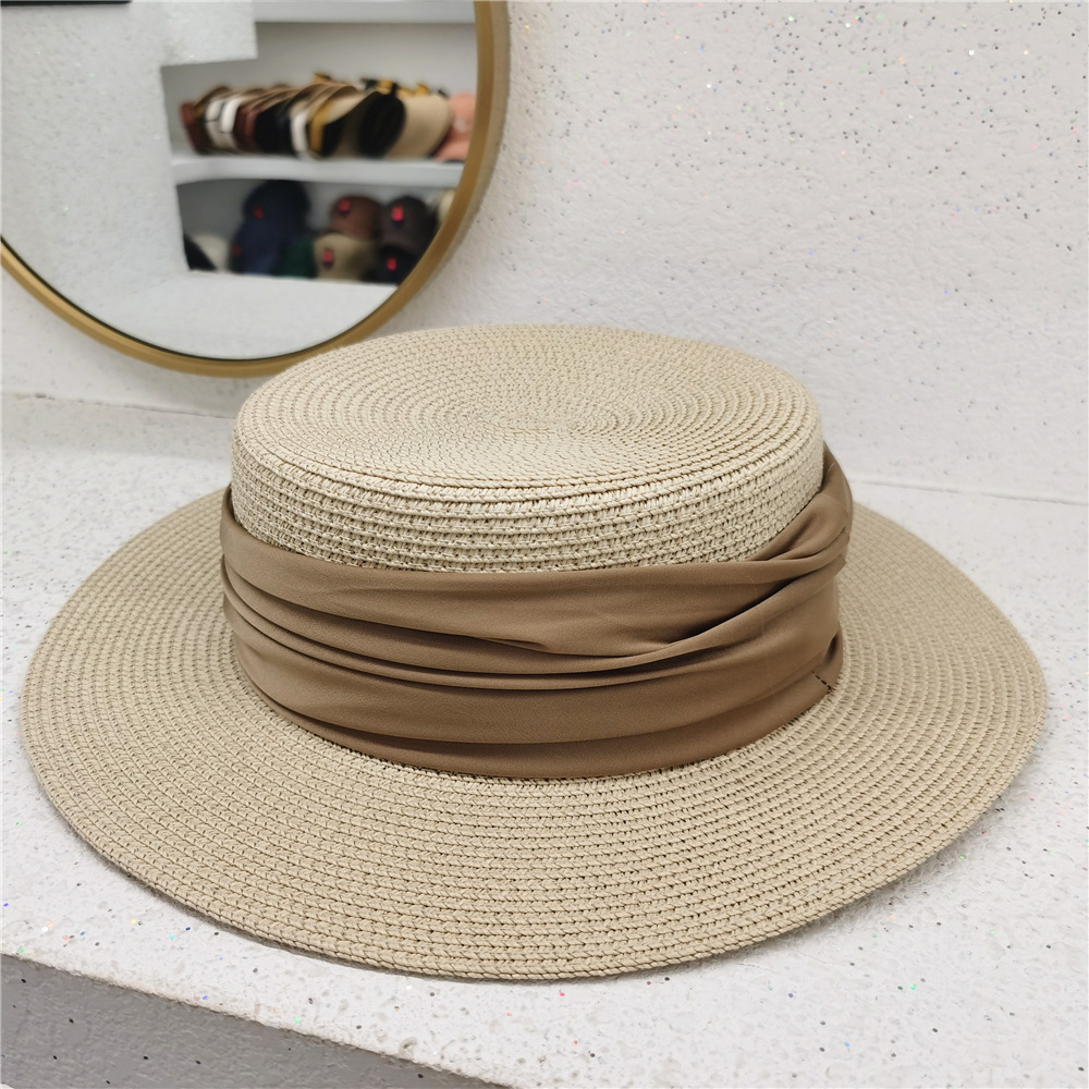 Nouveau Fedoras été femmes plaisancier chapeau de plage large côté femme décontracté Panama chapeau dame classique plat nœud papillon paille chapeau de soleil femmes
