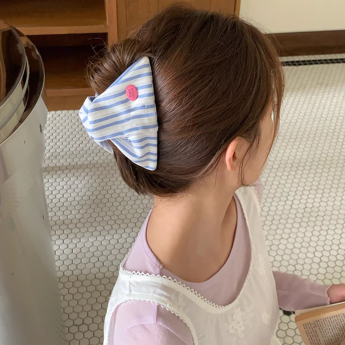 Pince à cheveux triangulaire en tissu macramé pour femme, pince requin rayée, à la mode pour filles à l'arrière de la tête, accessoires pour cheveux