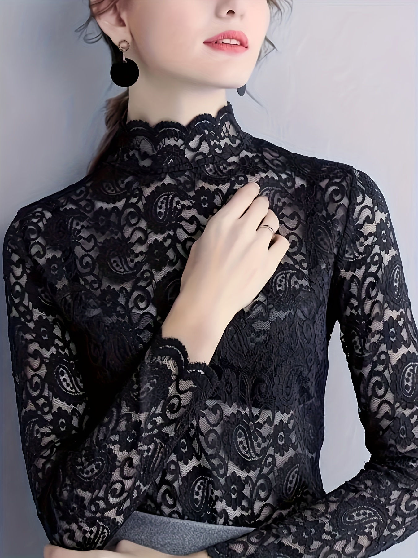 Chemise à manches longues en dentelle élégante pour femmes T-shirt Design féminin sophistiqué Sous-vêtements confortables Haut