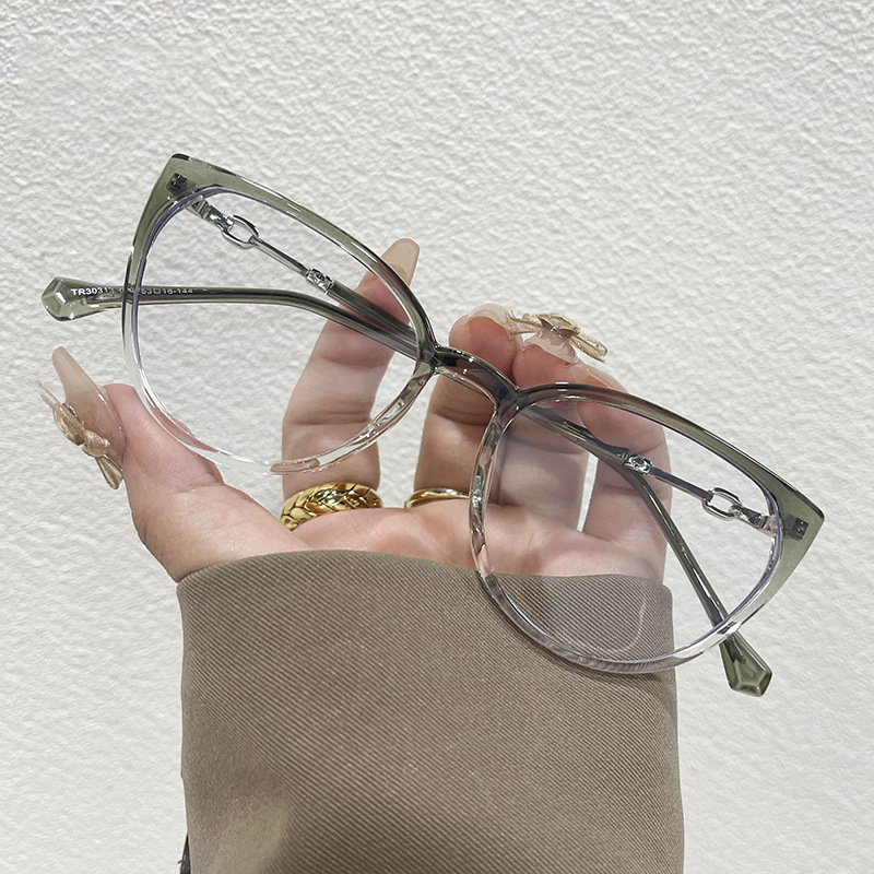 Lunettes œil de chat élégantes pour hommes et femmes, monture métallique ultralégère TR90, Anti-lumière bleue, lentille transparente, optique