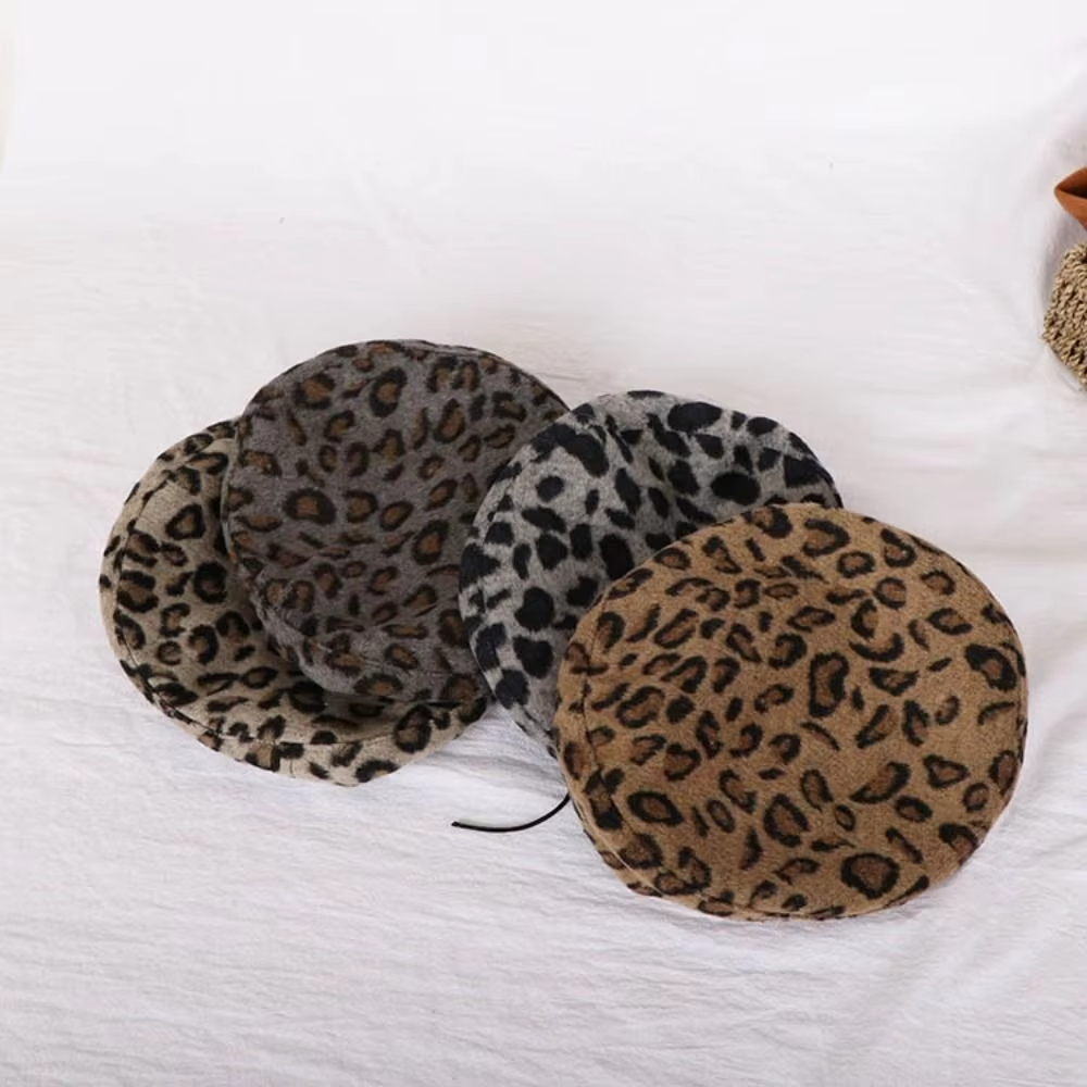 Béret pour femme, imprimé léopard, polyvalent, style rétro japonais, ajustable avec cordon de serrage, chapeau de peintre, automne-hiver, chapeau de style britannique, chapeau citrouille.