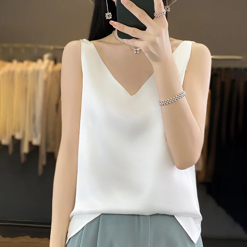 Camisole en soie glacée pour femmes, col en v, débardeur en Satin blanc, mûrier, haut court d'été pour dames, chemisier sans manches solide