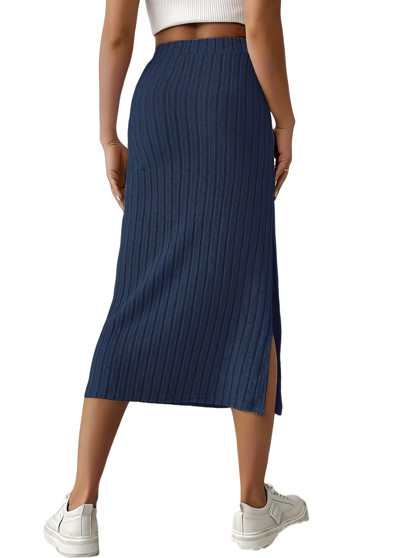 Une jupe fendue décontractée bleu marine pour femme est élégante, tendance, inégalée, simple, unique et raffinée