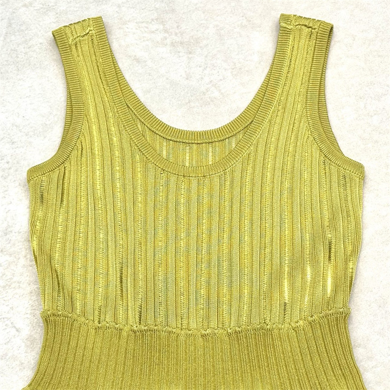 Nouvelle robe décontractée pour femme, mini-robe en maille élastique pour l'été 2026, ajustée à la taille, sans manches, courte, style robe à volants