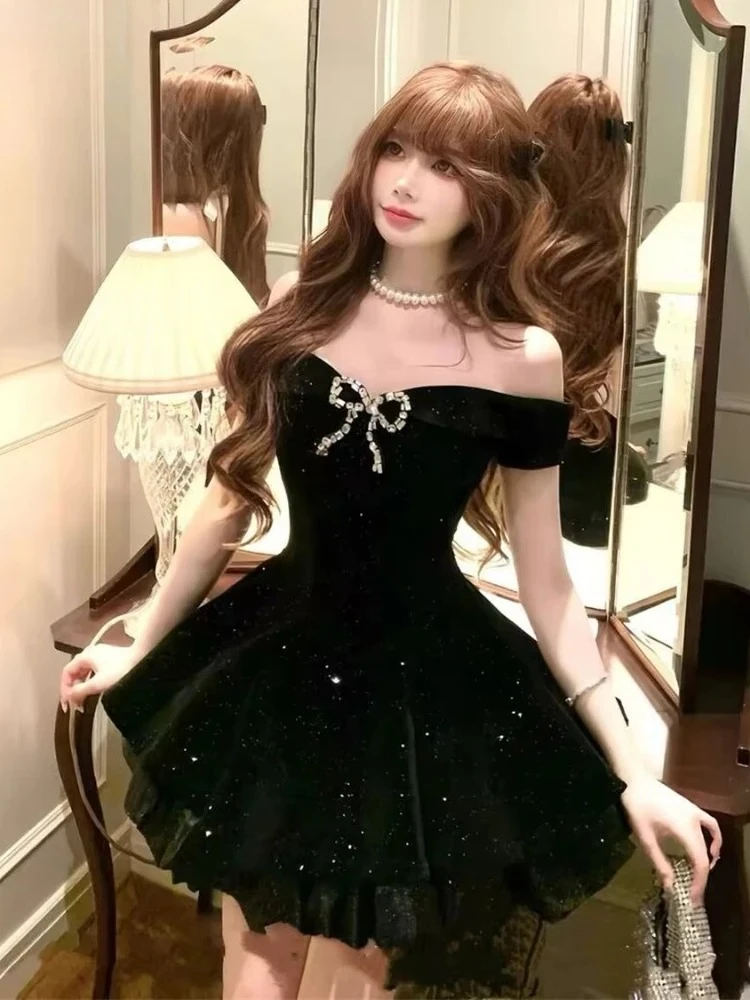 Robe de soirée noire gothique pour femmes, épaules dénudées, Vintage américain Y2k, Mini robe de bureau, tenues d'anniversaire coréennes