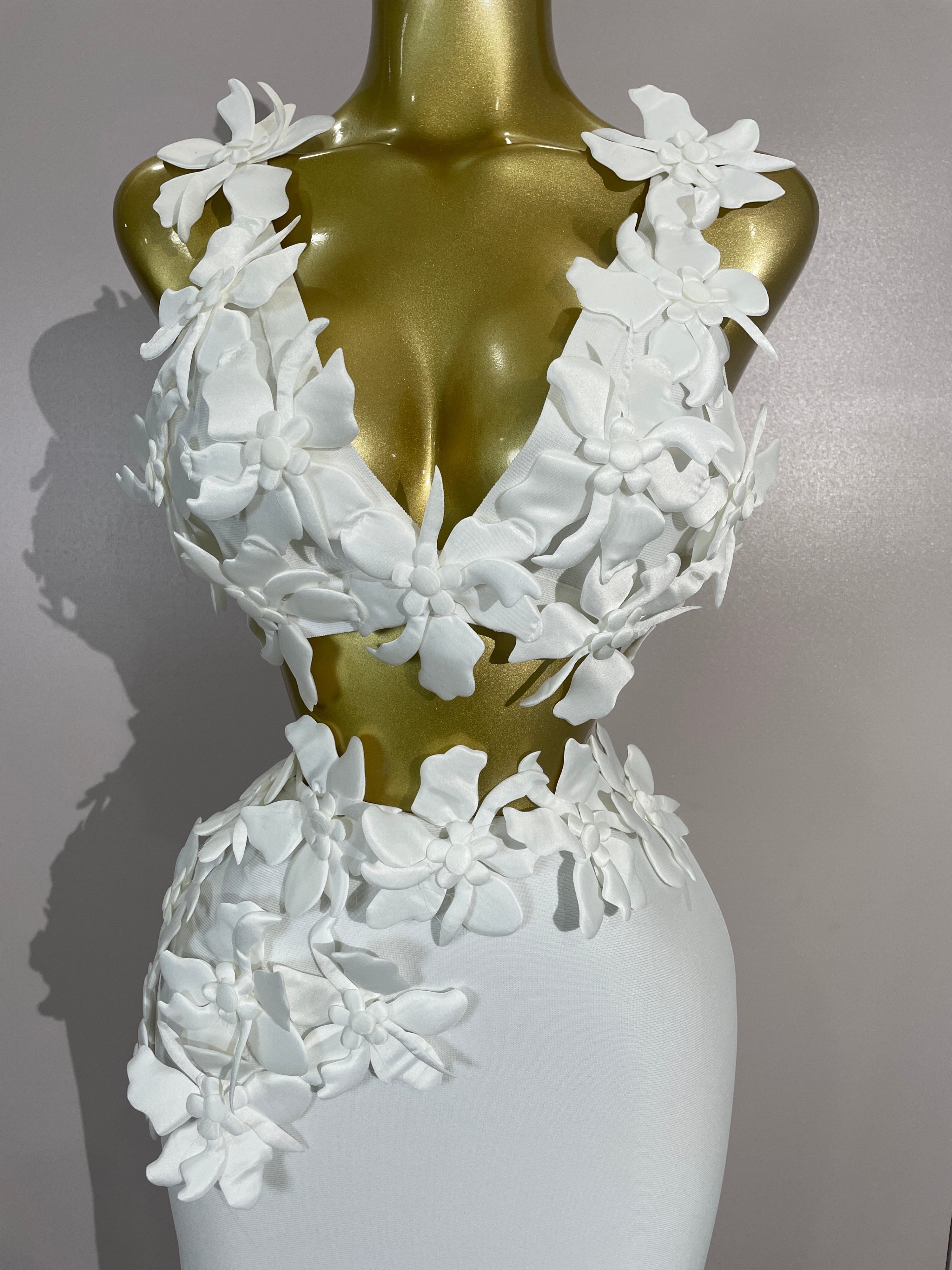 Robe longue moulante blanche à fleurs sexy pour femme, ensemble deux pièces, col en V, pour soirée, bal de promo, boîte de nuit, fête d'anniversaire