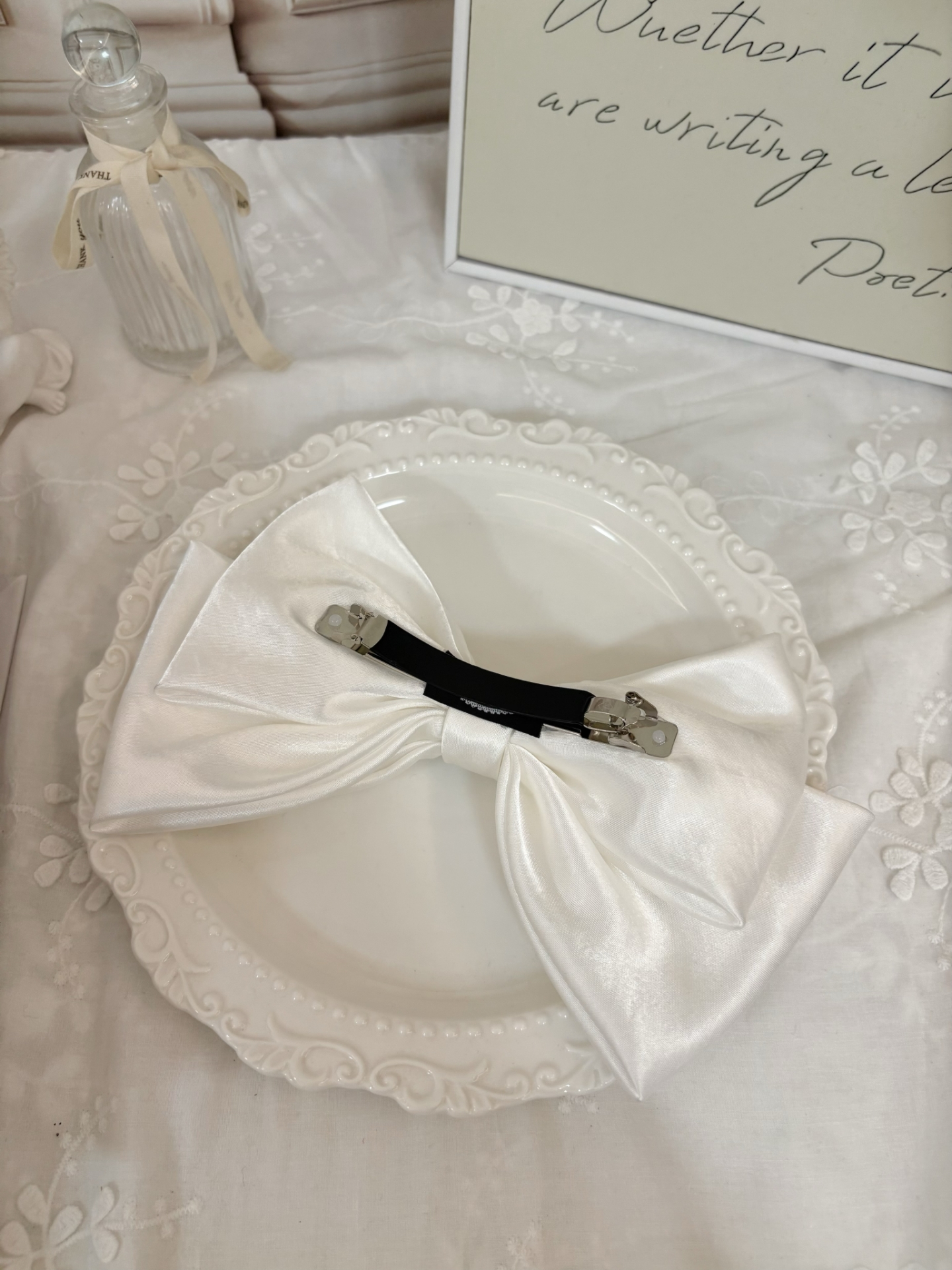 Élégante Pince à Cheveux en Satin avec Grand Nœud, Clip à Ressort, Accessoire Cheveux Blanc pour Femme, Coiffe Style Princesse