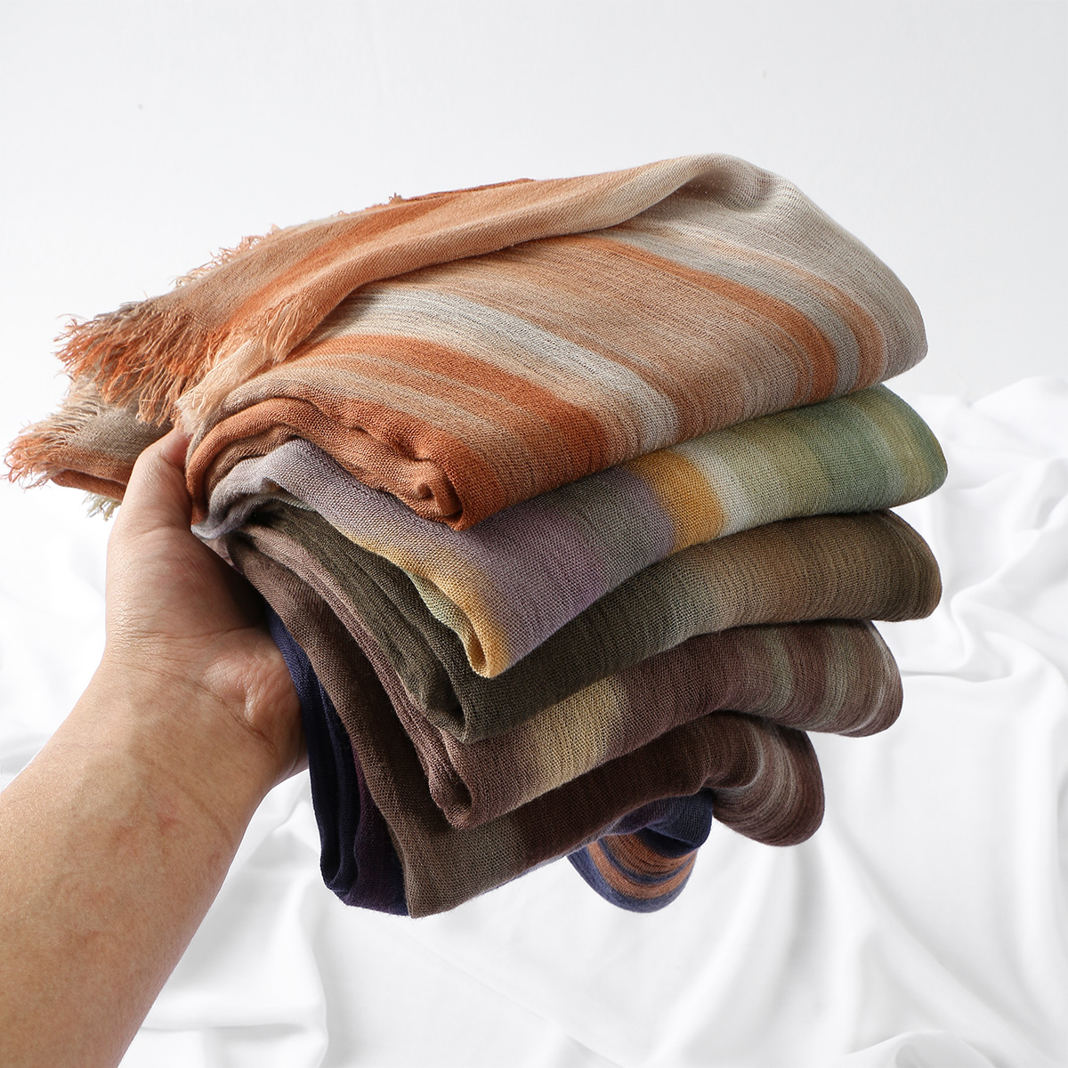 Foulard Hijab en Coton Crêpé Ombré Tie-Dye pour Femme, avec Pompons Colorés, en Modal Royan, pour le Ramadan Musulman, Châles à Bords Frangés Islamiques
