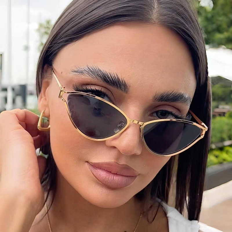 Lunettes de soleil œil de chat pour femmes, marque de luxe, monture métallique Unique, marron, tendance, UV400, nuances Vintage, 2042