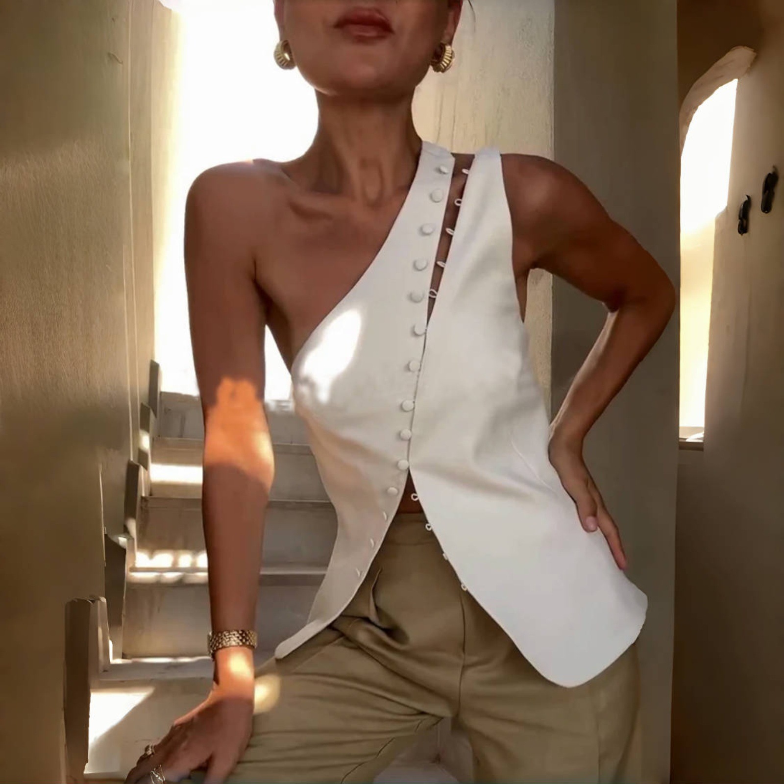 Gilet sans manches au Design élégant pour femmes, Sexy, simple boutonnage, Slim, irrégulier, rue asymétrique, chemisier d'été pour dames