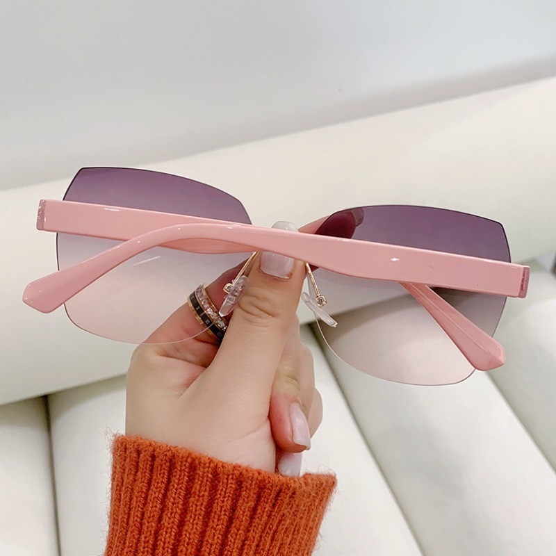 Lunettes de soleil pour femmes nouvelle mode lunettes sans monture dégradé lunettes de soleil dame Vintage classique lunettes de mode