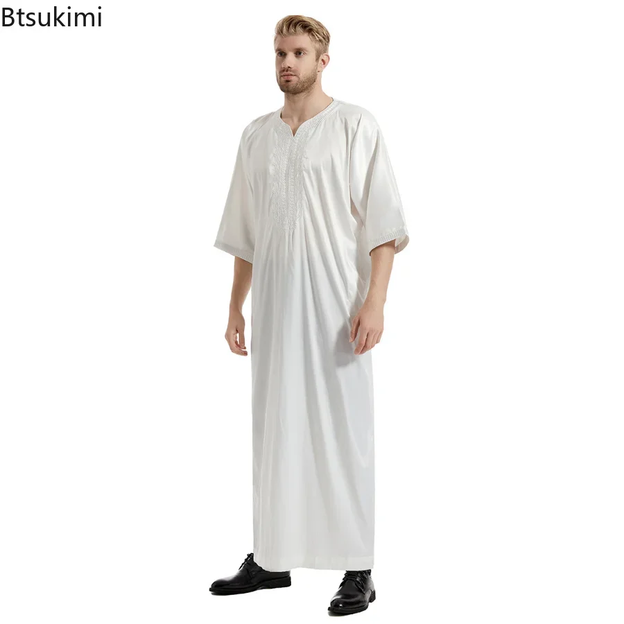 Robe longue musulmane pour homme Eid, style Jubba Thobe Abaya, en satin brodé, Kimono, Caftan, style saoudien, Dubaï, Arabe