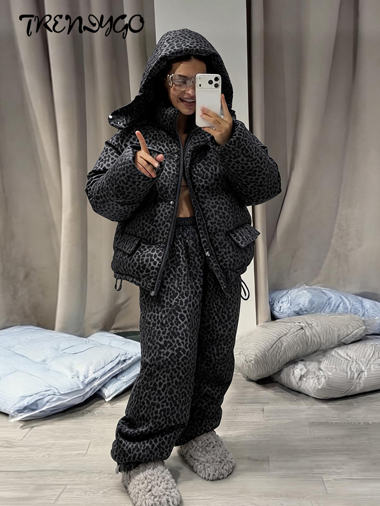 Nouvel ensemble chic pour femme : Haut à sequins, col en V profond, à lacets, sans manches, dos nu, coupe ajustée et pantalon large