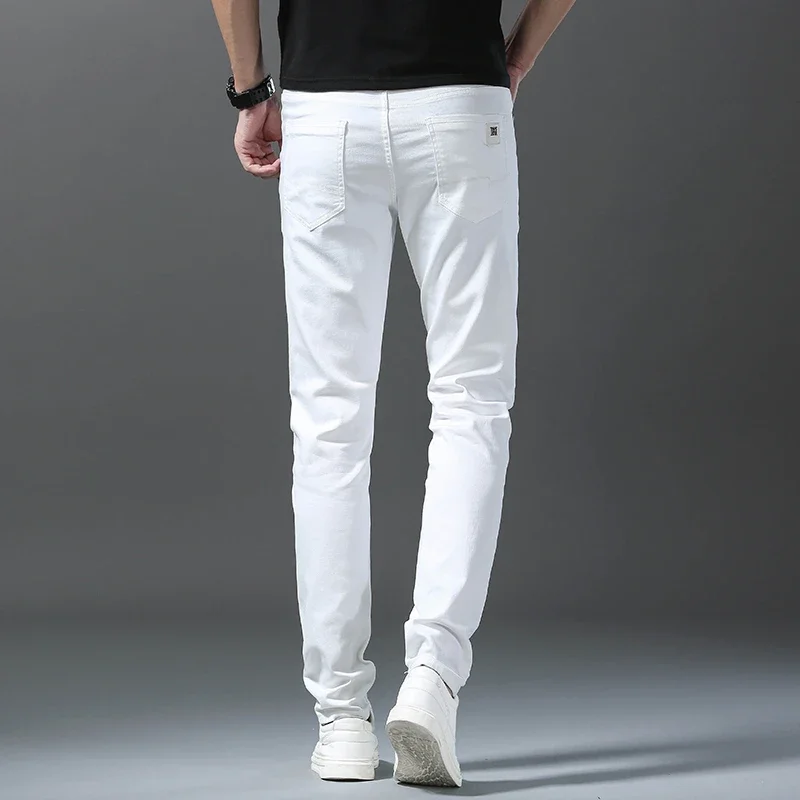Nouveau jean slim pour homme printemps 2026, 98 % coton, blanc, extensible, coupe droite, décontracté, pantalon crayon tendance, haute qualité, vêtements masculins