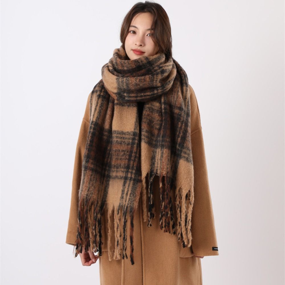 Écharpe rétro en laine à carreaux Mohair, avec pompon épais, en cachemire, couleur unie, en peluche, Long châle pour étudiant, hiver