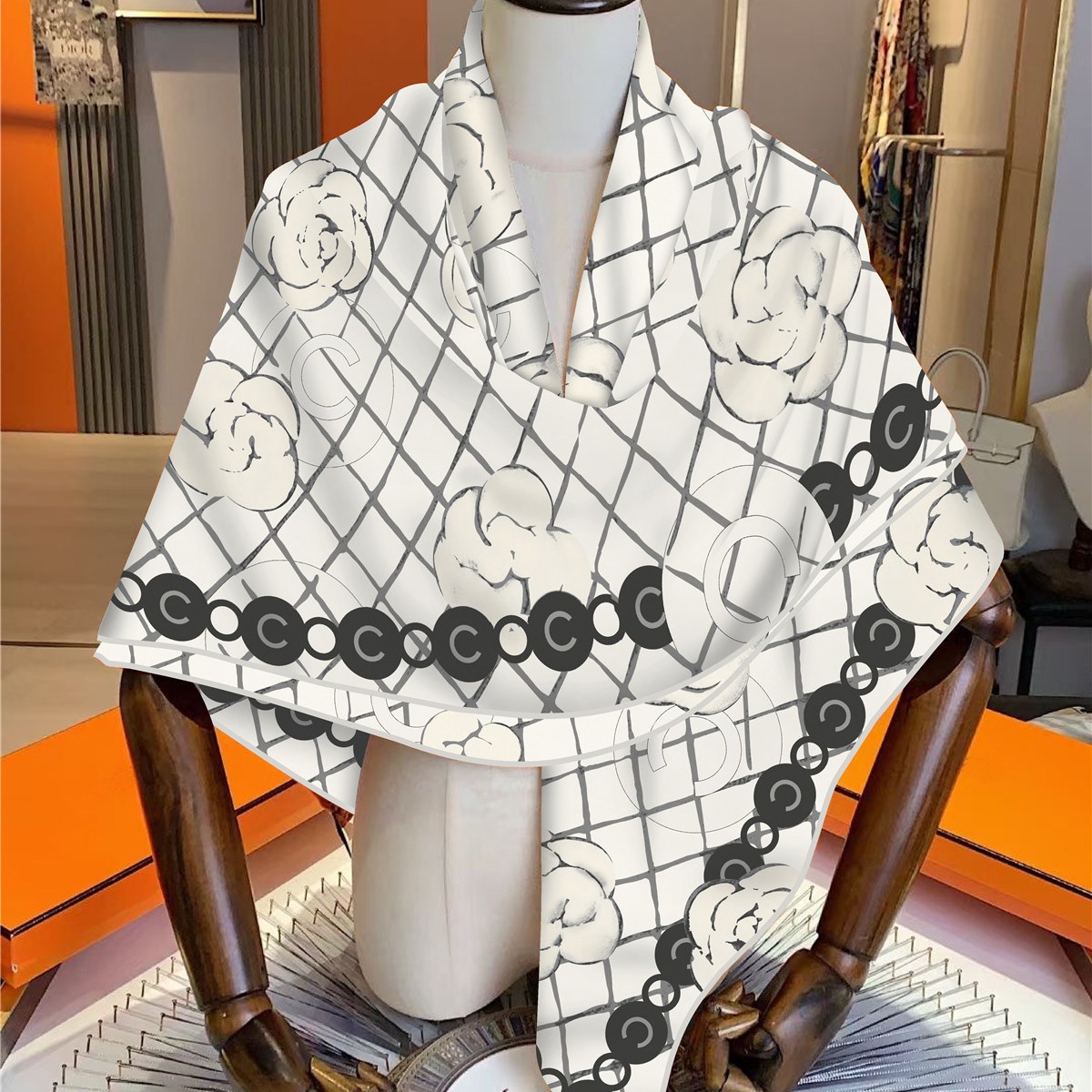 Écharpe en fausse soie douce pour femmes, 130x130cm, cadeau chaud et élégant pour dames, bureau, fête quotidienne, enveloppe chaude assortie
