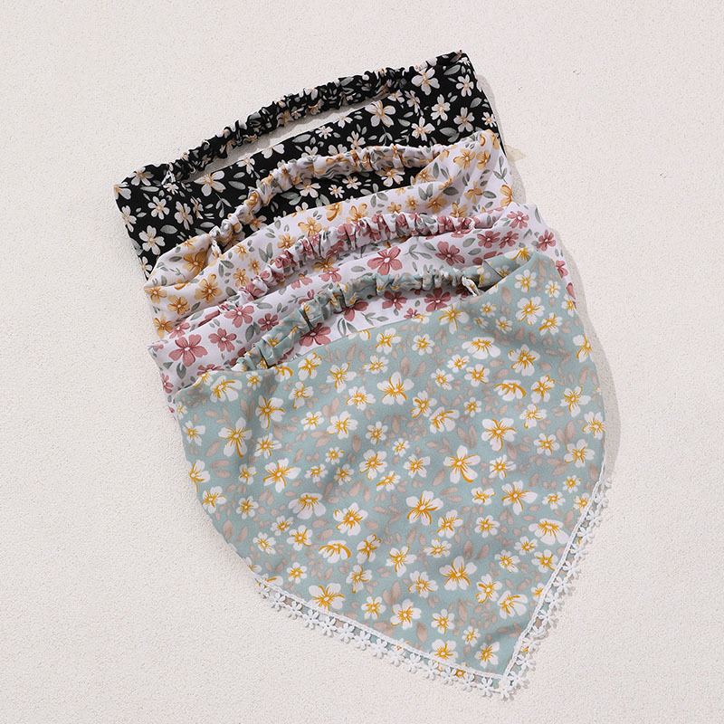 Lot de 4 bandeaux turban floraux avec dentelle et foulard triangulaire – Bandeau élastique pour cheveux, accessoire de mode pour tous les jours.