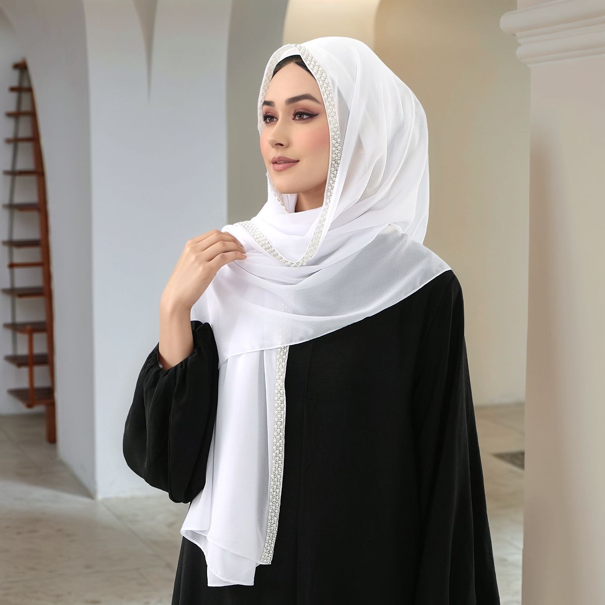 Nouveau femmes musulmanes Hijab châle en mousseline de soie perle Jersey Hijab écharpe plaine doux bandeau mode Long silencieux Islam Turban 180*70 cm