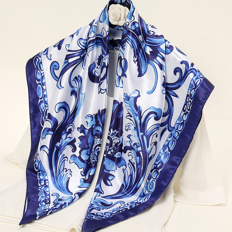 Écharpe carrée en satin pour femme, hijab musulman, écharpe de sauna, bandana imprimé en porcelaine bleue et blanche, bandeau de sauna, nouveau, 2024