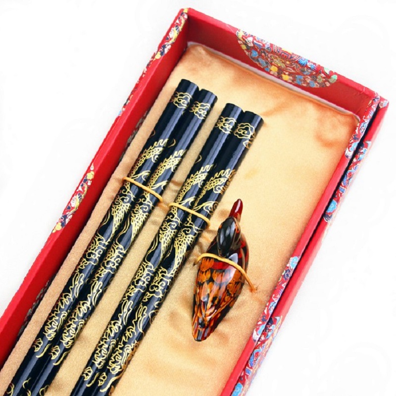 Baguettes en bois à grain de dragon chinois, cadeau d'affaires, cadeau de mariage, ensemble de baguettes, porte-baguettes, assistance