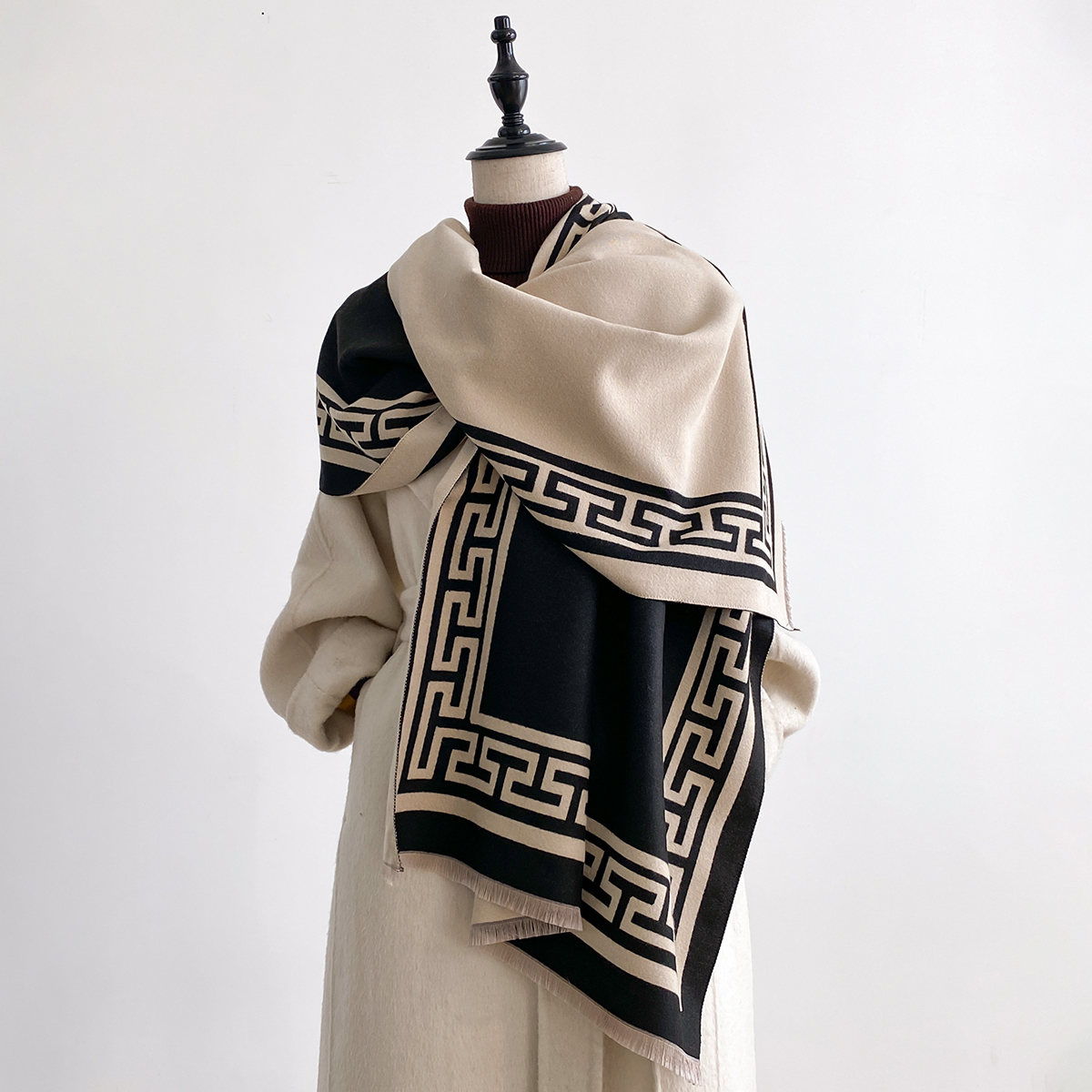 Femmes géométrie imprimé Pashmina châle chaud cachemire foulards de luxe hiver épais couverture Bufanda femme enveloppement Bandana Echarpe Poncho