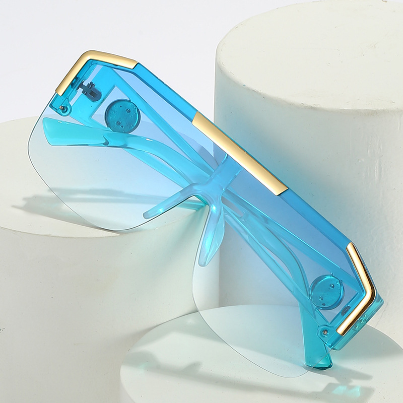 Une pièce lunettes de soleil femmes marque plat haut grandes lunettes tête de Lion évider grandes nuances de soleil Uv400 demi-monture lunettes