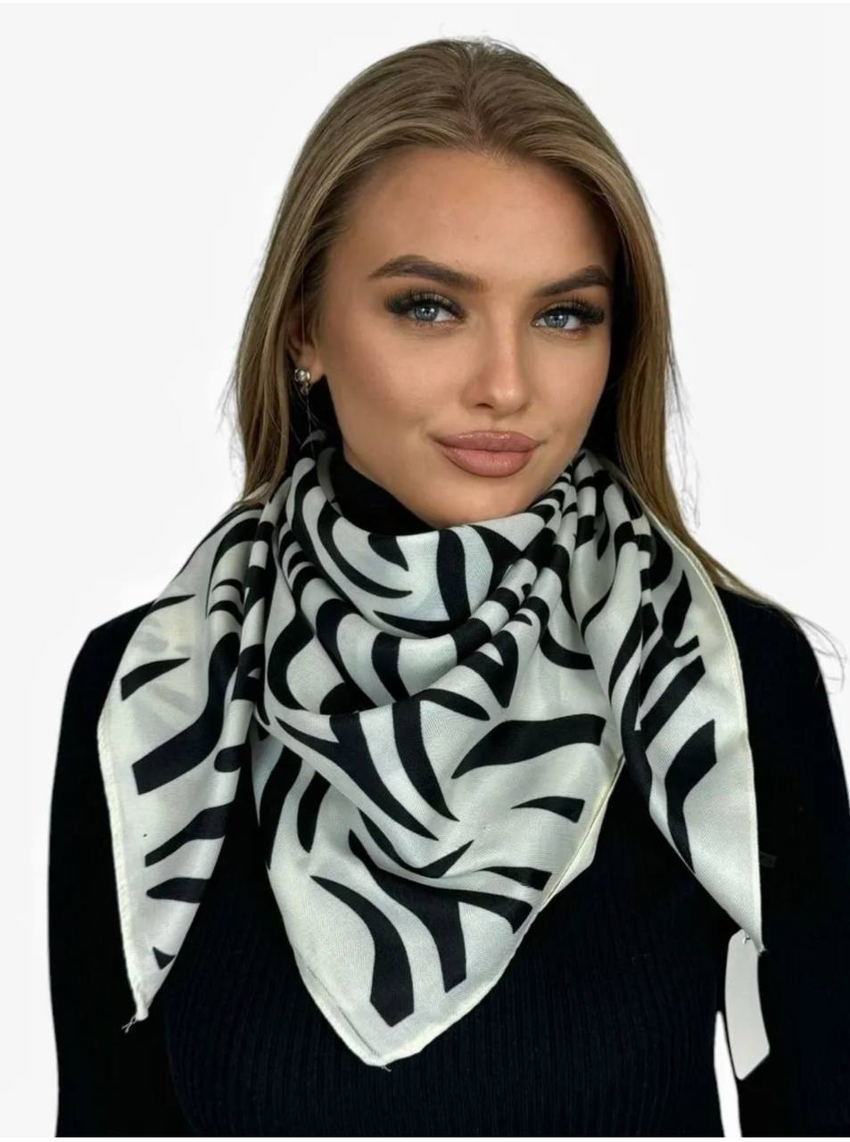 Foulard de luxe en Satin doux pour femmes, écharpe carrée imprimée à rayures d'animaux, châle en sergé, Hijab, 90x90CM