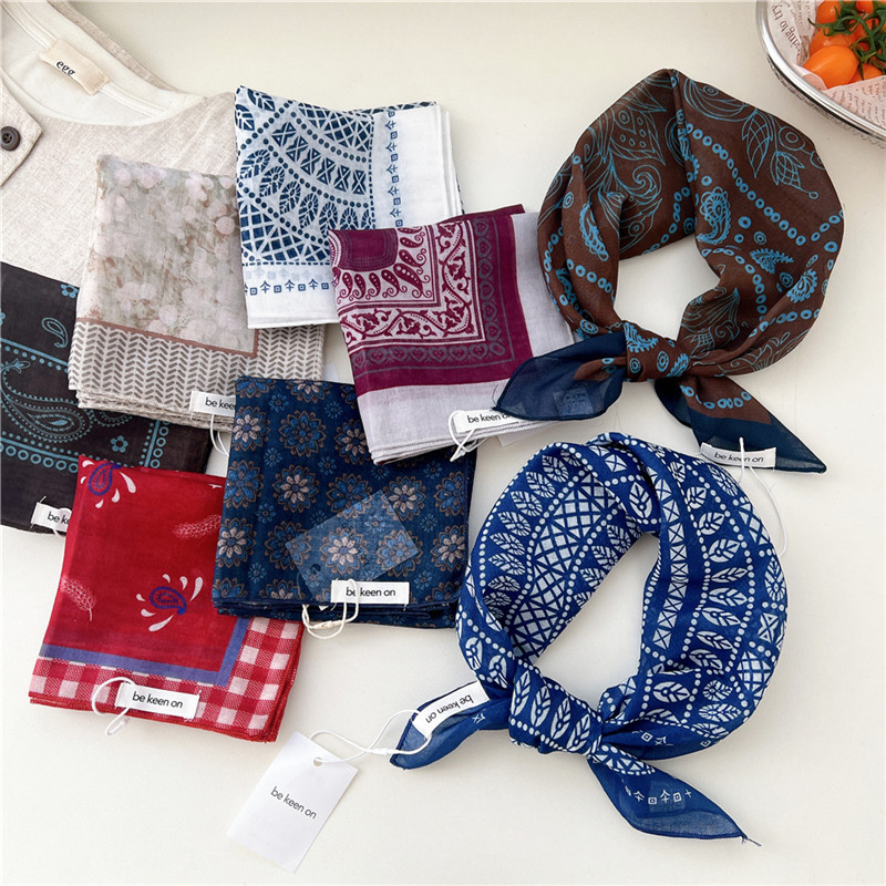 Foulard carré imprimé motif géométrique 56 cm, écharpe, bandana, ruban pour cheveux, bandeau