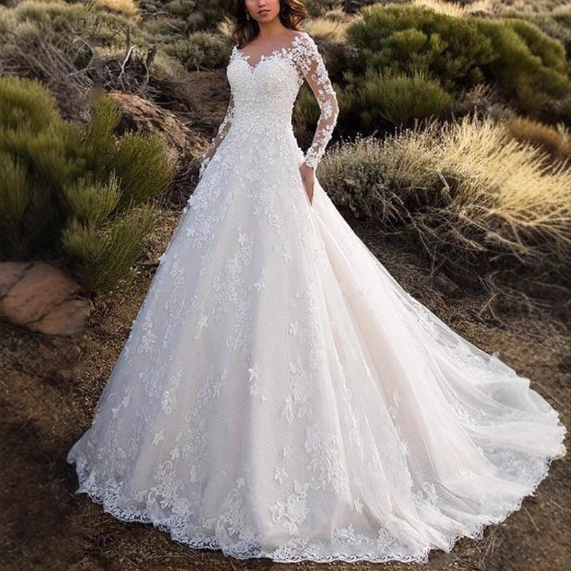 Nouvelle Robe de Soirée Femme Sexy en Dentelle de Luxe avec Traîne Florale et Grand Volant