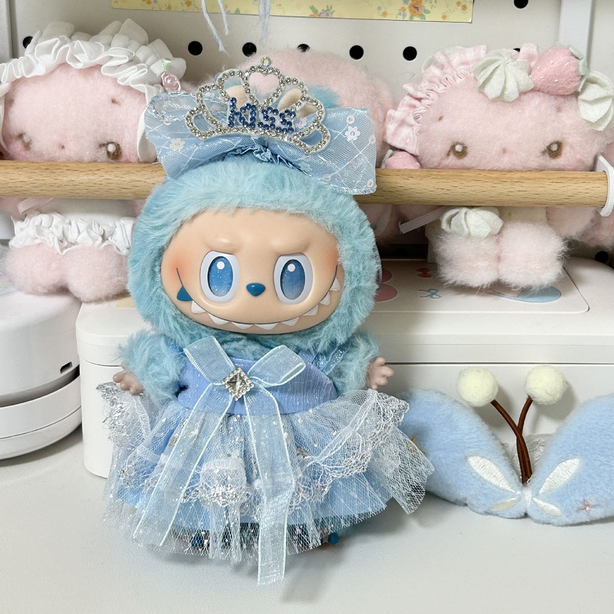 Vêtements de poupée en peluche mignons pour Labubu, ensembles de robes de sirène, jupe en perles, couronne de fleurs, couvre-chef, vêtements, accessoires cadeaux