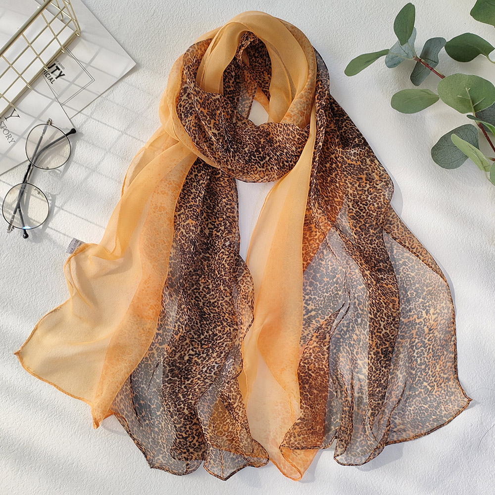 Foulard en mousseline de soie Georgette pour femmes, Style classique, dégradé, léopard, élégant, Bandana, Protection contre le soleil, été