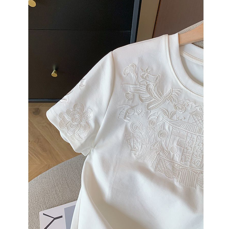 Femmes vêtements été mode Vintage broderie blanc coton basique t-shirt femme Simple décontracté col rond manches courtes hauts amples