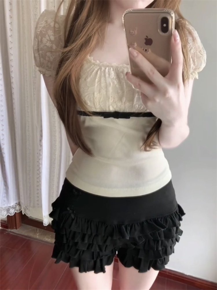 T-shirt femme col carré avec dentelle, crop top mignon et esthétique à manches courtes, coupe slim vintage, style Harajuku Y2K, tenue décontractée