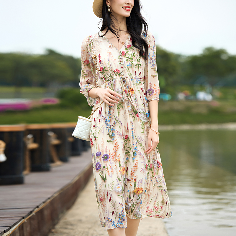Robe de vacances en soie véritable pour femmes, col en v, élégante, Chic, imprimé Floral, longue, ligne a, printemps été, 100%