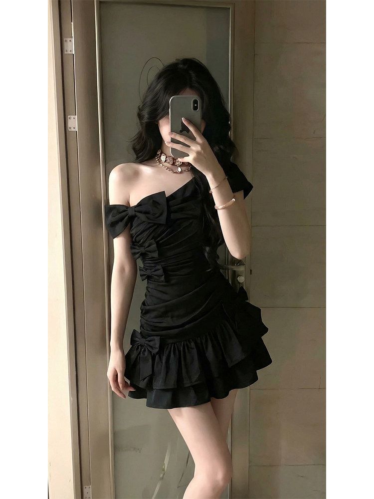 Nouvelle Robe Noire Femme Style Coréen avec Nœud Délicat, Col Bateau, Patchwork de Dentelle, Coupe Ajustée, Bretelles Fines, Tendance Harajuku Y2K 2026