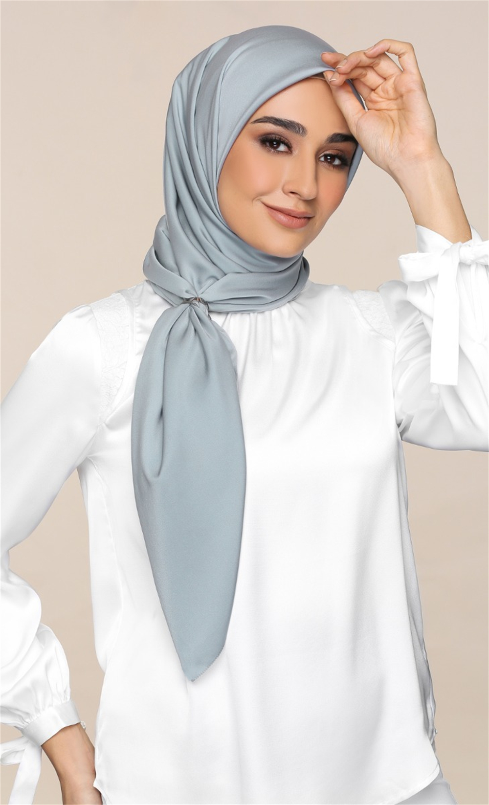Foulard de tête en satin pour femme, foulard carré solide, bandana de cheveux, foulard de la présidence, hijab, accessoires pour cheveux, turban musulman, 115x115cm