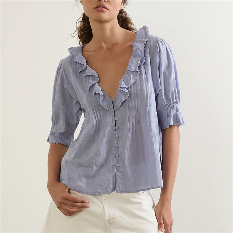 Chemisier Bohème à Volants et Manches Bouffantes pour Femme, Tunique en Mousseline de Soie avec Bordure en Dentelle et Boutons, Col en V, Style Peplum, Idéal pour les Vacances d'Été
