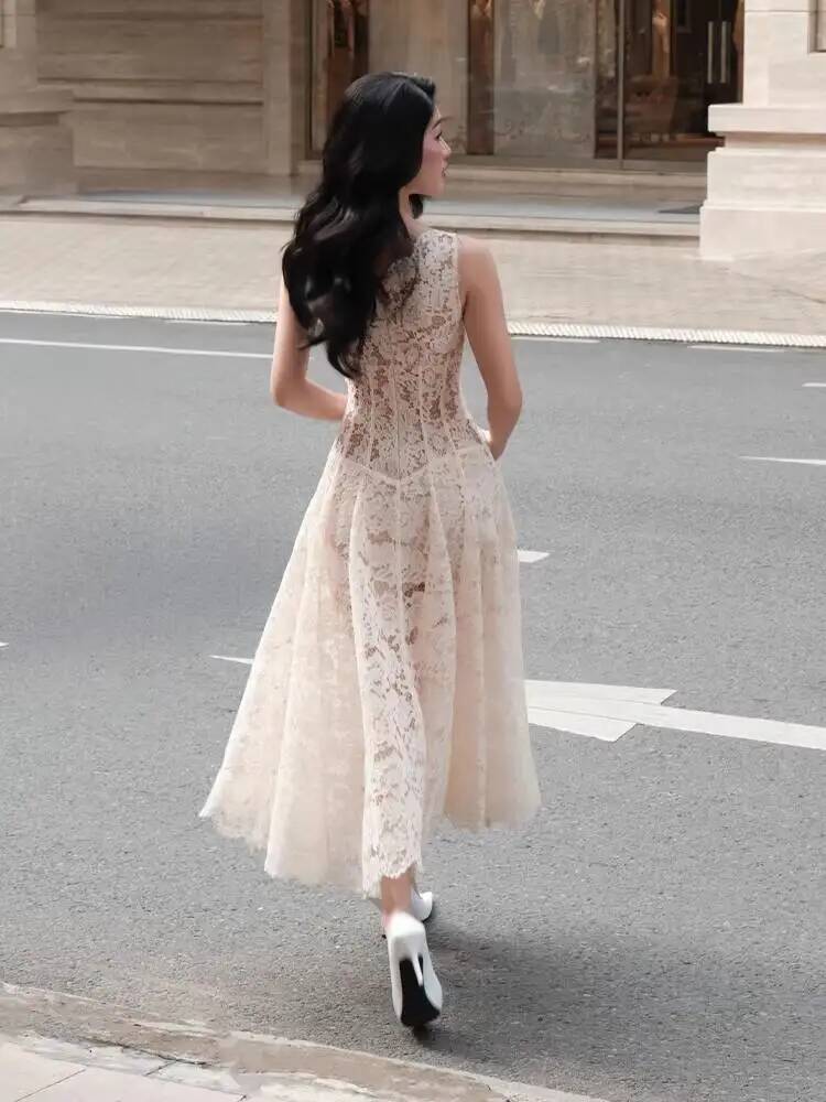 Robe de soirée élégante QMQA pour femme, broderie dentelle, taille haute, amincissante, avec châle, nouvelle collection 2026 QM1185