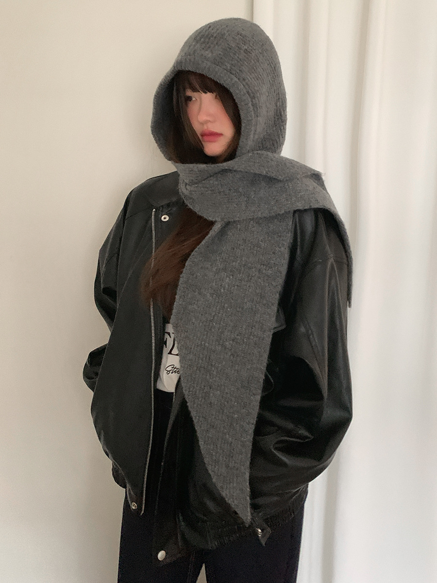 Combinaison chapeau tricoté avec capuche et écharpe pour femme pour la chaleur d'automne/hiver