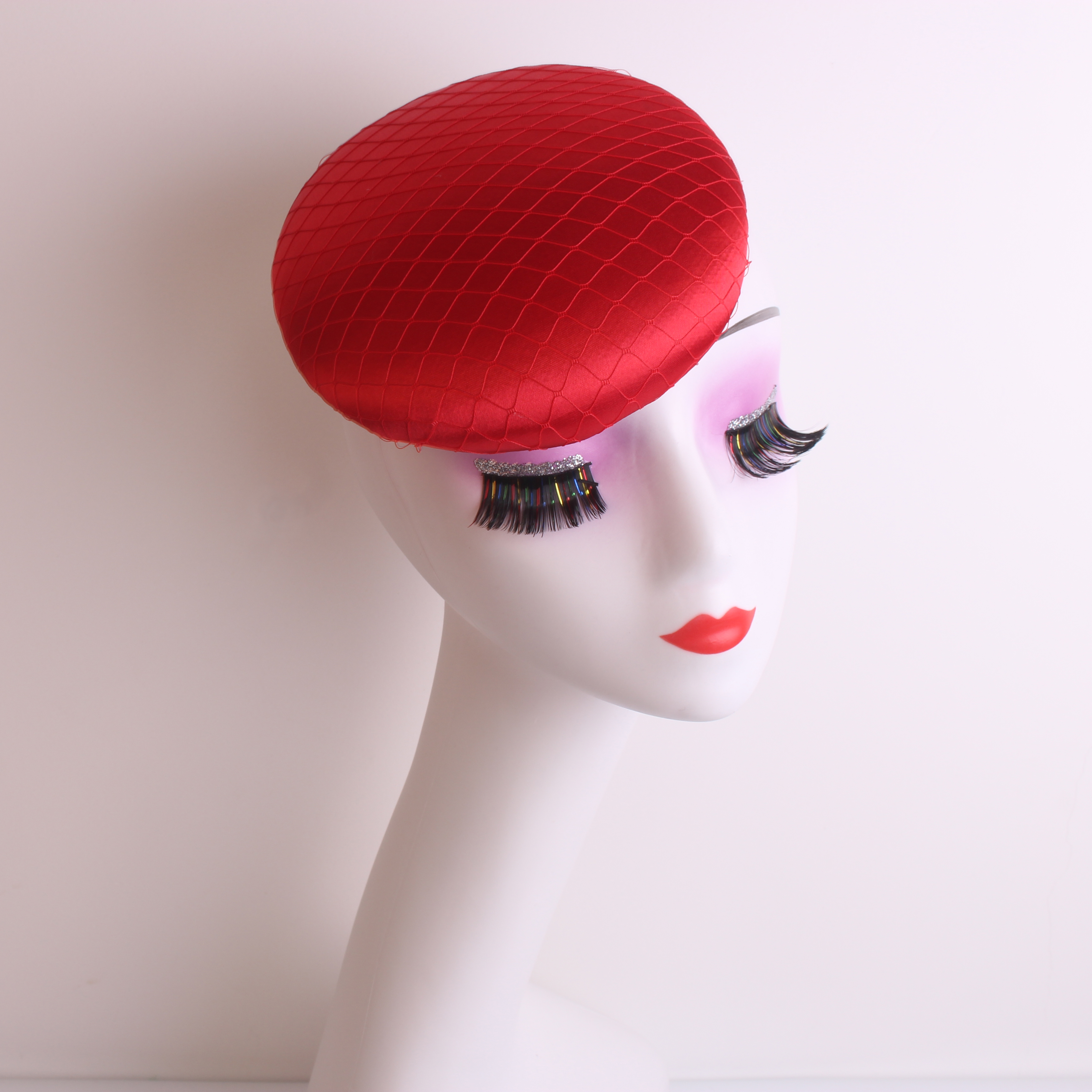 Chapeaux de fête en Satin de 15CM, accessoires pour cheveux, couvre-chef de Cocktail, chapeaux de mariée, chapellerie de mariage rouge, couvre-chef d'église