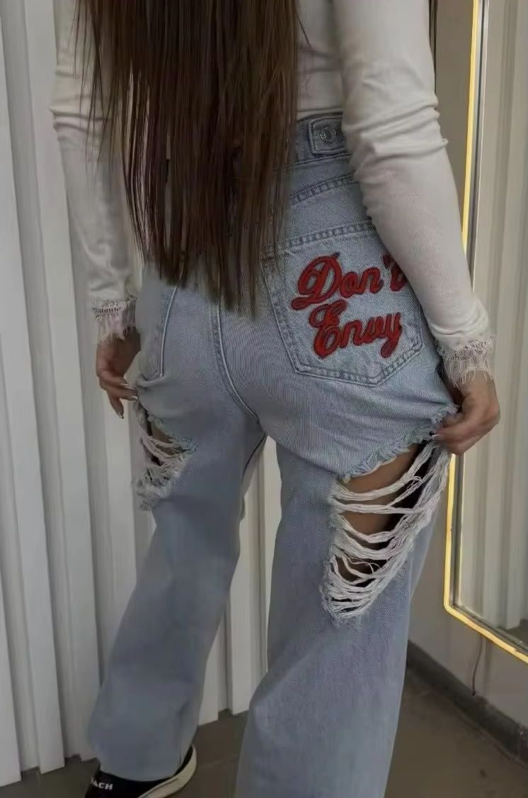 Jeans déchirés brodés pour femmes, taille basse, coupe droite, classiques, coupe régulière, confortables et extensibles, vêtements vintage