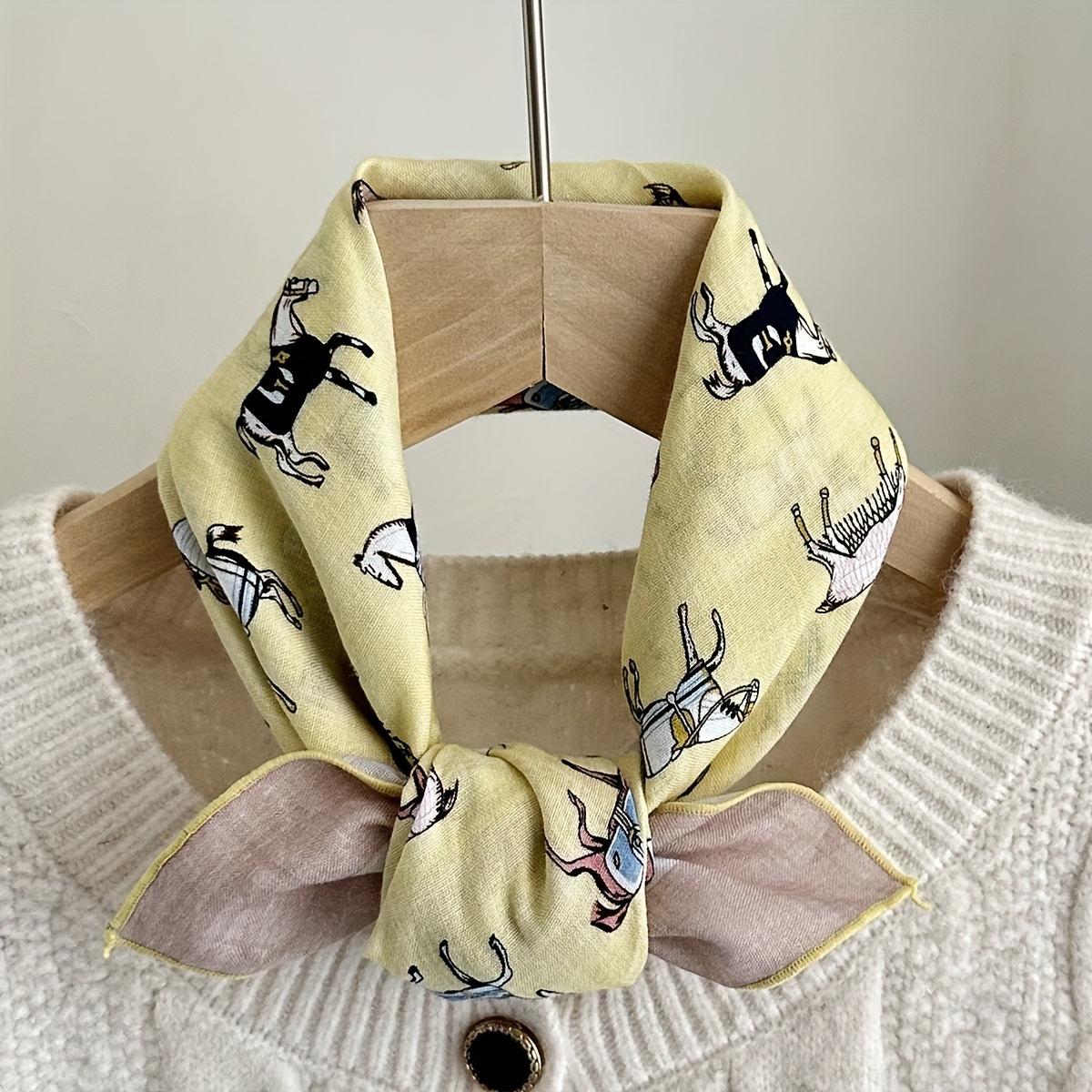 Petit foulard bohème en soie pour femmes, 1 pièce, 55x55cm, petit foulard carré, polyvalent européen et américain, imprimé floral, pour la plage d'été
