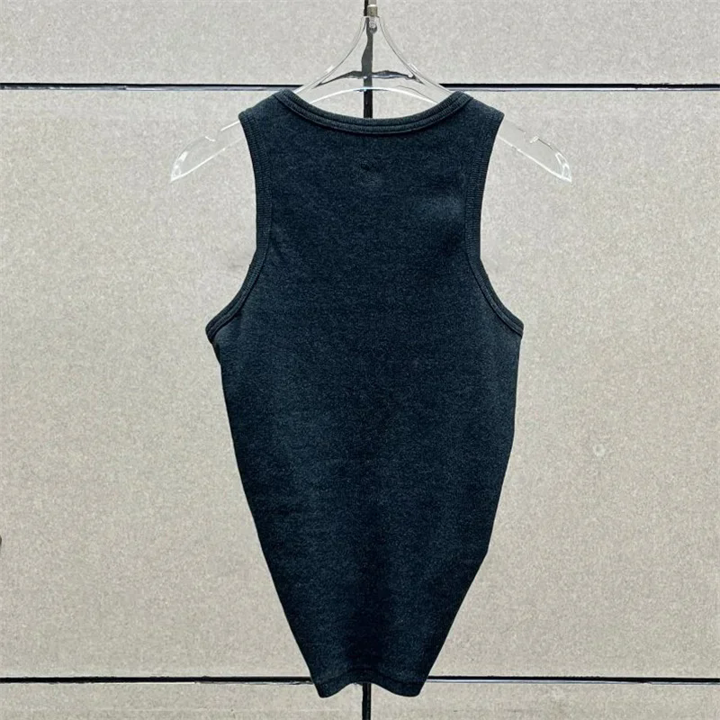 Gilet femme nouveau élastique tricoté coupe ajustée haut sans manches pour l'été 2025 pur coton col rond pull T-shirt y2k haut court