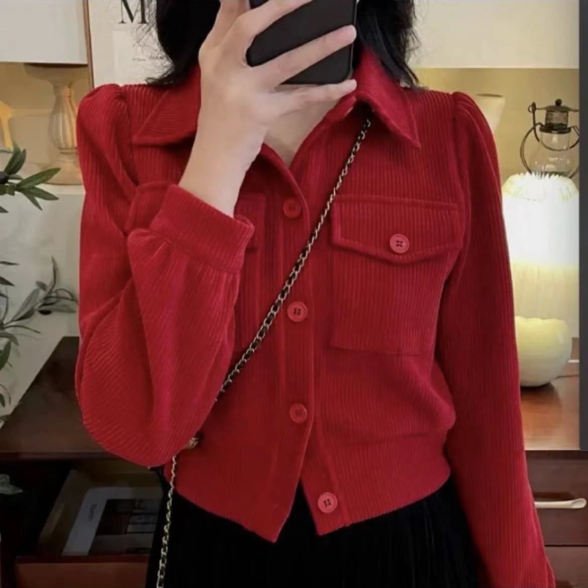 Veste en velours côtelé kaki rétro épaisse pour femme, nouvelle collection automne-hiver, coupe courte et ample, manches longues, style cardigan